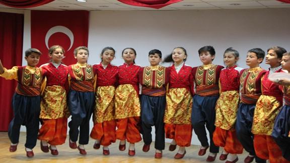 Nizip Halk Eğitim Merkezi Yıl Sonu Sergisi Açıldı.