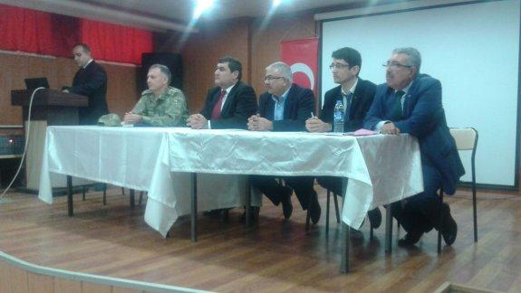 Nizip Kaymakamlığı bağımlılıkla mücadele projesi ilk toplantısı Müslüm´e Erdoğan İlkokulu´nda yapıldı