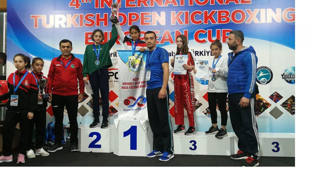 M.Akif Ersoy Halk Eğitim Merkezi Spor Kulübü´nden 9 Avrupa Şampiyonluğu