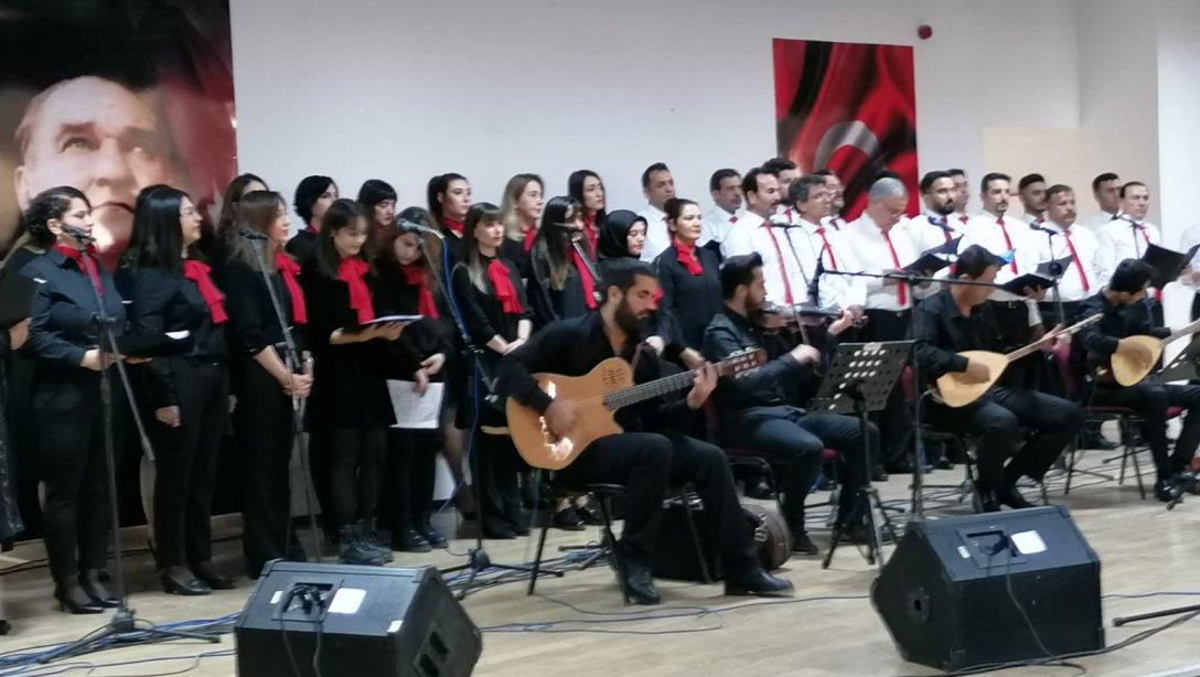 Mehmet Akif Ersoy Halk Eğitim Merkezi, Türk Halk Müziği Korosundan Öğretmenler Günü Konseri