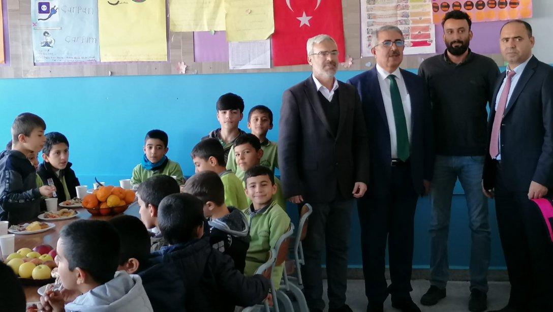 Yılmaz Çetin Sözmen Ortaokulu'nda Tutum, Yatırım ve Yerli Malı Haftası Etkinlikleri