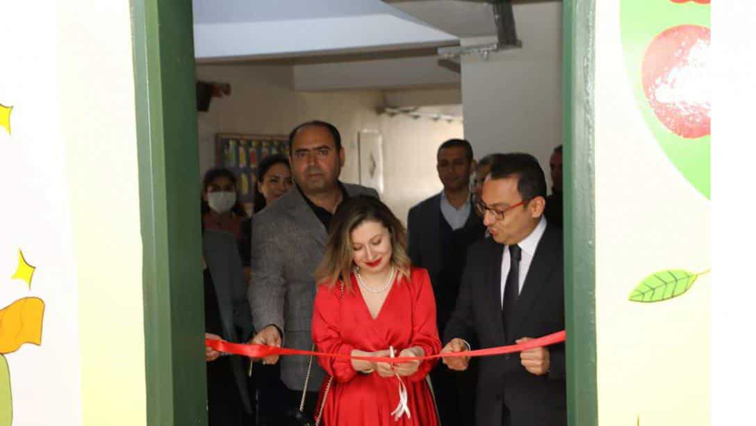 Ziraat Bankası 120. Yıl Ortaokulu'nun Yenilenen Kütüphane Açılışı Gerçekleştirildi 